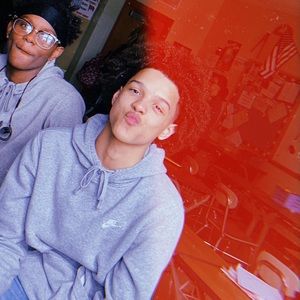 Meet your Posher, Wes